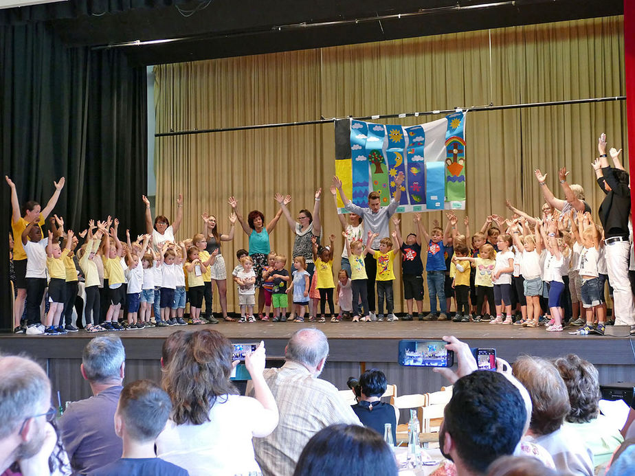 Kindergartenfest zum 125-jährigen Jubiläum (Foto: Karl-Franz Thiede)